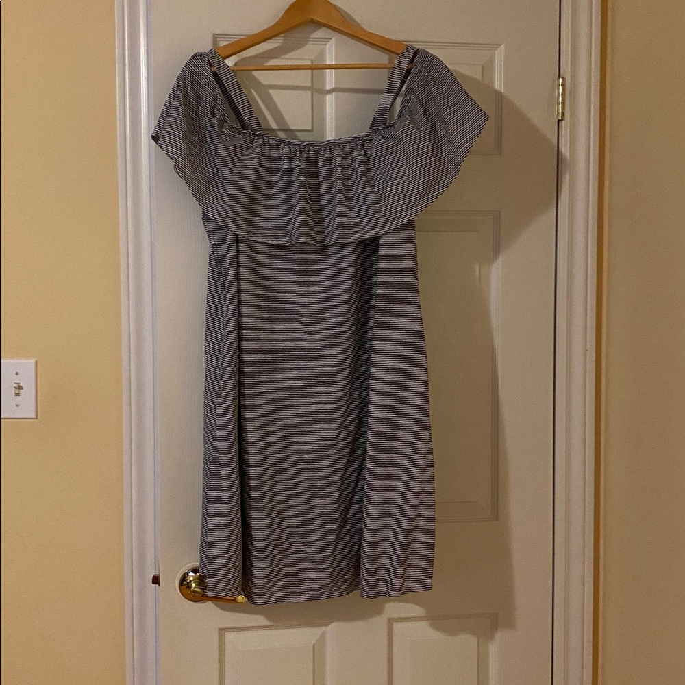 Black stripped Off-Shoulder Dress